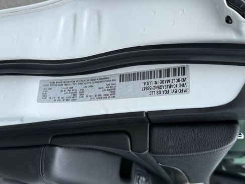 Used 2022 Jeep Grand Cherokee Laredo X RWD image 29