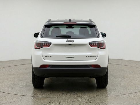 Used 2025 Jeep Compass Trailhawk image 7