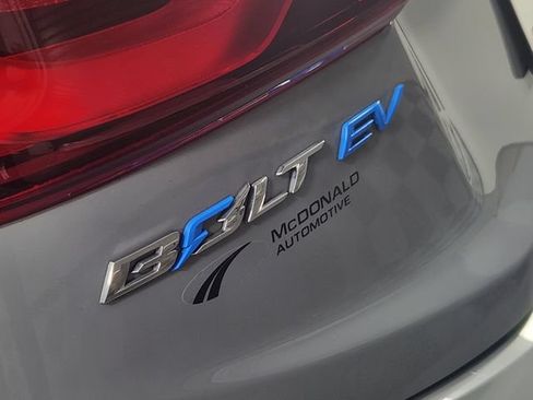 Used 2020 Chevrolet Bolt LT FWD image 10