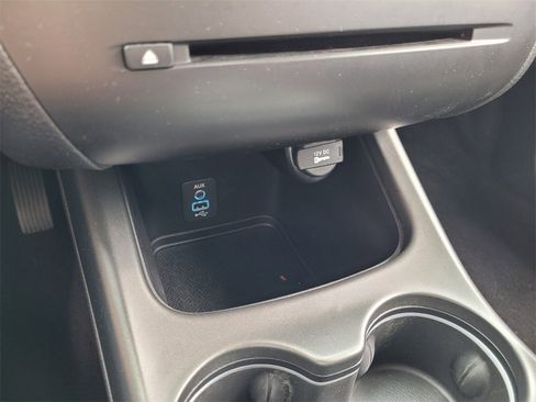 Used 2020 Dodge Journey SE w/ SE Popular Equipment Group image 29