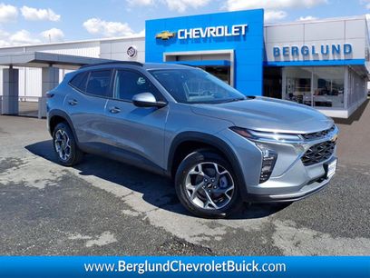 New 2026 Chevrolet Trax LT w/ Driver Confidence Package