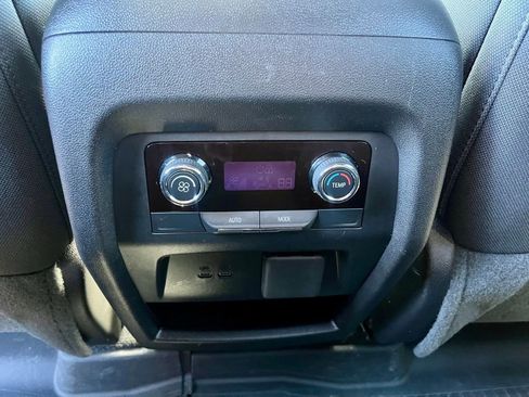 New 2025 Chevrolet Traverse LT w/ Driver Confidence Package FWD image 24