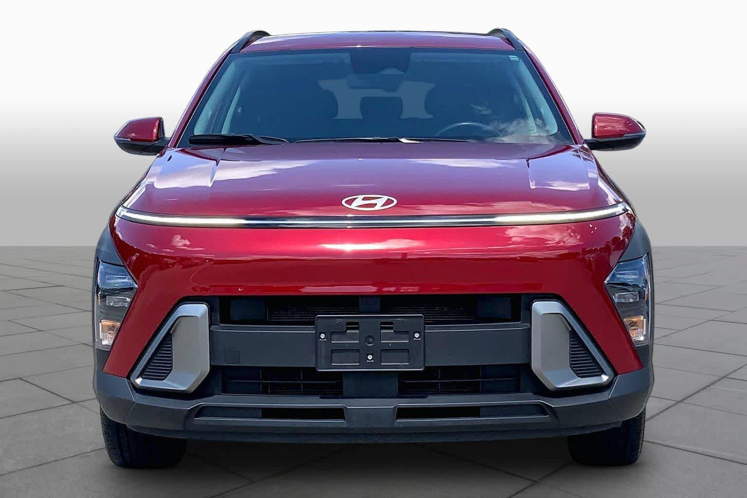Used 2025 Hyundai Kona SEL AWD/4WD image 4
