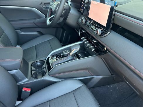 New 2026 Chevrolet Colorado Z71 w/ Technology Package AWD/4WD image 14