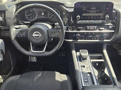 Used 2024 Nissan Pathfinder SV w/ SV Premium Package FWD image 26