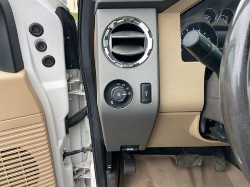 Used 2016 Ford F250 Lariat w/ Lariat Ultimate Package image 16