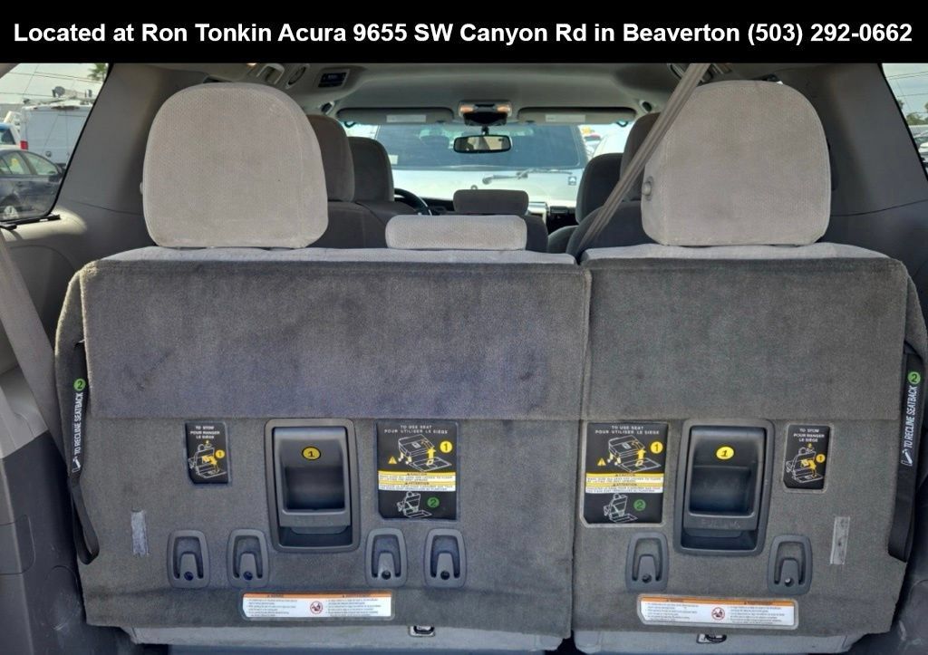 Used 2017 Toyota Sienna LE FWD image 10