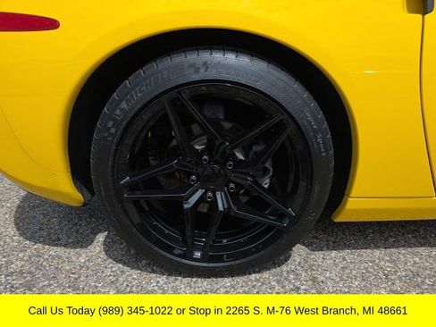 Used 2011 Chevrolet Corvette Coupe w/ Preferred Equipment Group RWD image 7