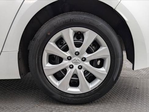 Used 2024 Toyota Corolla LE FWD image 29