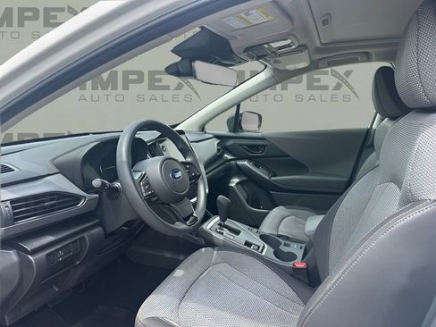 Used 2024 Subaru Crosstrek 2.0i Premium image 9