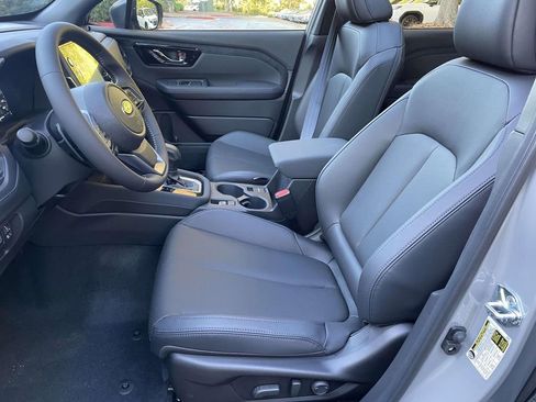 Used 2025 Subaru Forester Limited w/ Popular Package image 21