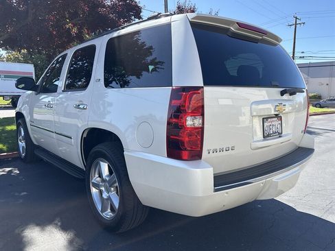 Used 2011 Chevrolet Tahoe LTZ RWD image 8