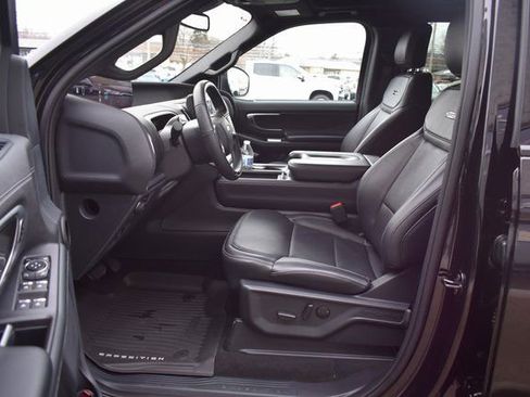 Used 2025 Ford Expedition Platinum w/ Stealth Performance Package image 13