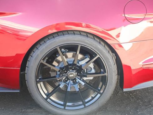Used 2017 Ford Mustang GT Premium RWD image 9