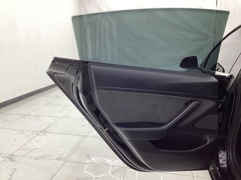 Used 2018 Tesla Model 3 Mid Range RWD image 24