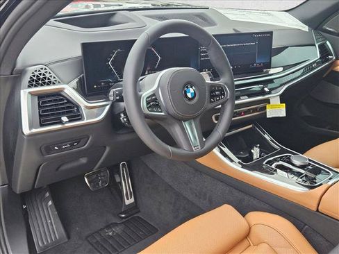 Used 2026 BMW X5 xDrive40i w/ M Sport Package AWD/4WD image 9