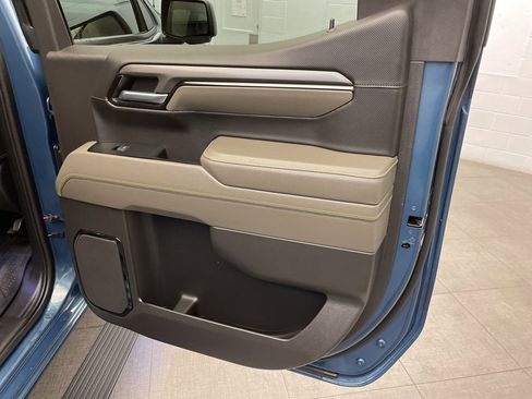 Used 2024 Chevrolet Silverado 1500 ZR2 w/ Technology Package image 29