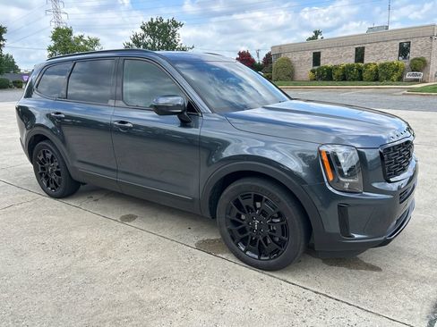 Used 2022 Kia Telluride SX w/ SX Prestige Package AWD/4WD image 9
