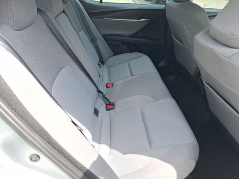 Used 2025 Toyota Camry LE image 30