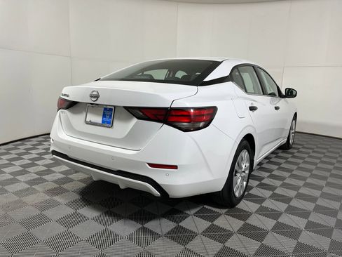 Used 2025 Nissan Sentra S image 7