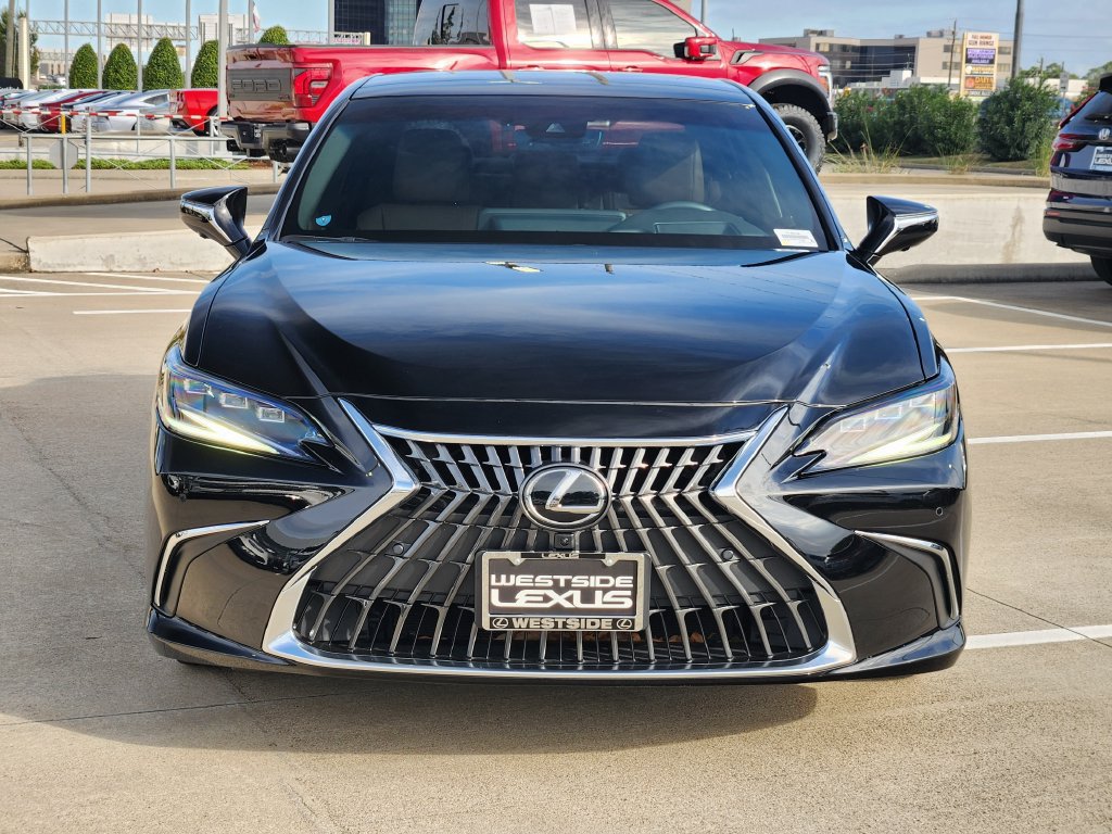 Used 2024 Lexus ES 350 Ultra Luxury FWD image 2