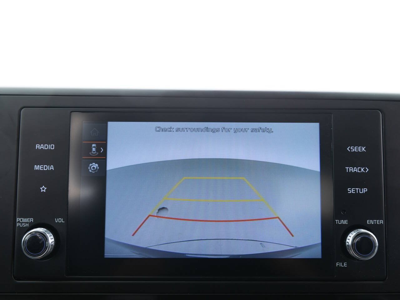 Used 2023 Kia Carnival LX FWD image 33