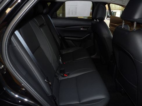 Certified 2024 MAZDA CX-30 AWD 2.5 S w/ Select Sport Pkg image 17