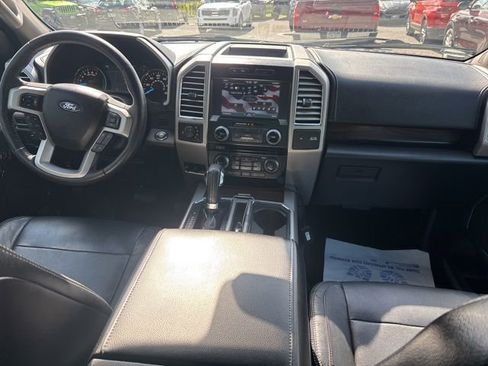 Used 2015 Ford F150 Lariat w/ Equipment Group 502A Luxury AWD/4WD image 8