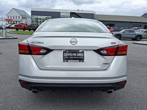 Certified 2024 Nissan Altima 2.5 SR w/ SR Premium Package image 7