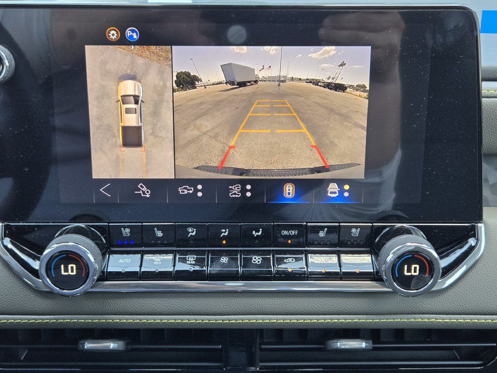 New 2026 Chevrolet Colorado ZR2 w/ Technology Package AWD/4WD image 15