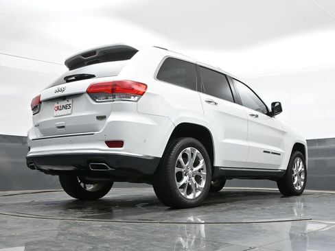 Used 2020 Jeep Grand Cherokee Summit AWD/4WD image 40