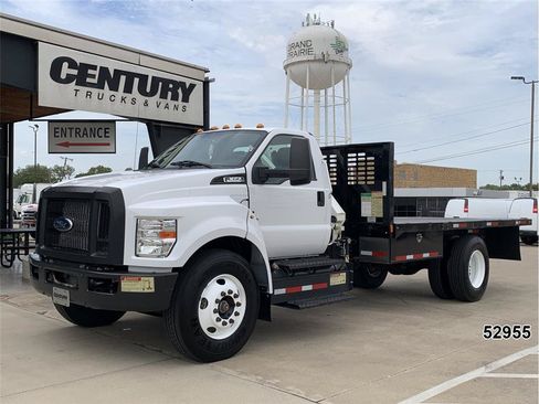 Used 2022 Ford F650 2WD Regular Cab Super Duty image 3