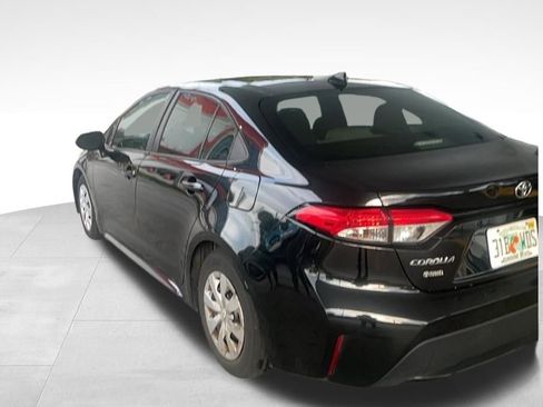 Used 2020 Toyota Corolla L FWD image 5