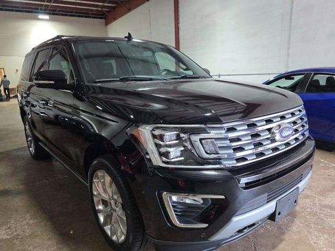 Used 2019 Ford Expedition Limited w/ Equipment Group 302A AWD/4WD image 4