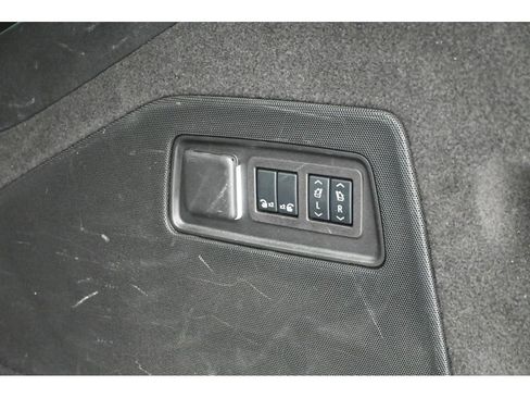 Certified 2024 Cadillac Escalade ESV Premium Luxury w/ LPO, Floor Liner Package AWD/4WD image 64