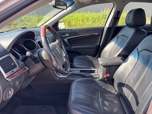Used 2012 Lincoln MKZ FWD image 9