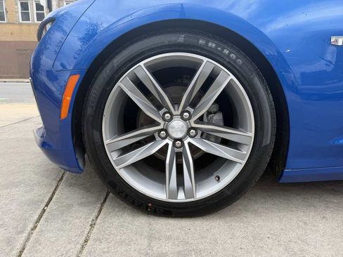 Used 2016 Chevrolet Camaro LT w/ RS Package RWD image 9