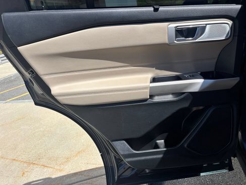 Certified 2023 Ford Explorer Limited w/ Limited Technology Package AWD/4WD image 55