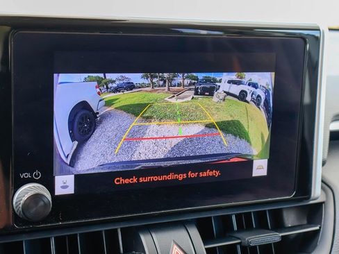 Used 2025 Toyota RAV4 XLE FWD image 5