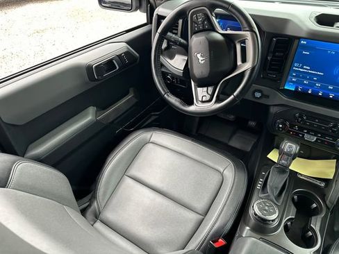 Used 2023 Ford Bronco Everglades image 19