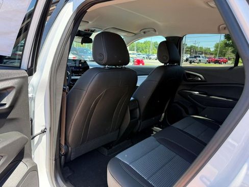 New 2026 Chevrolet Trax LT FWD image 12