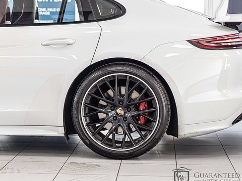 Used 2020 Porsche Panamera GTS AWD/4WD image 8