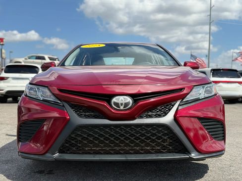 Used 2018 Toyota Camry SE w/ Convenience Package image 11