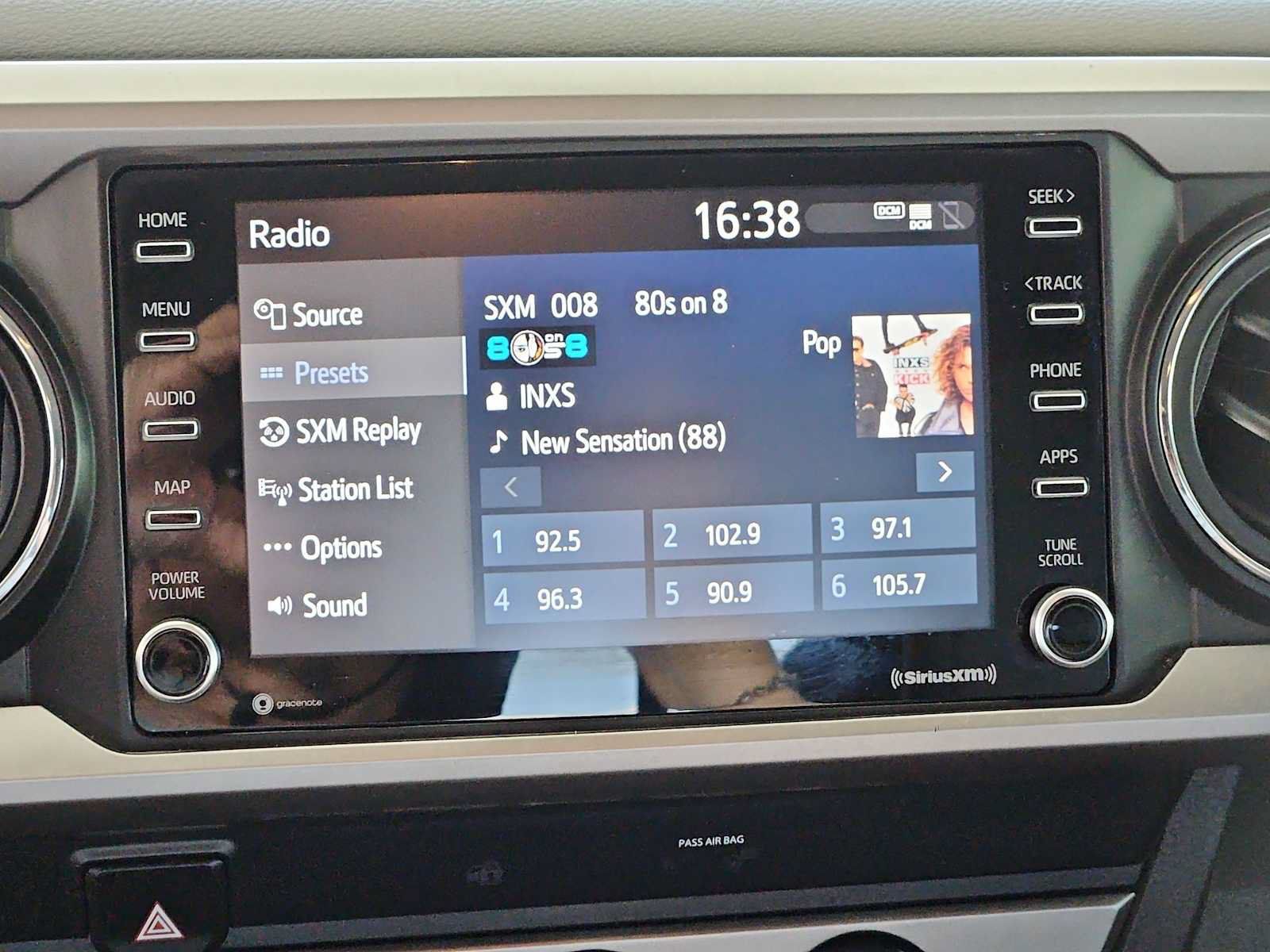 Used 2020 Toyota Tacoma SR5 RWD image 16