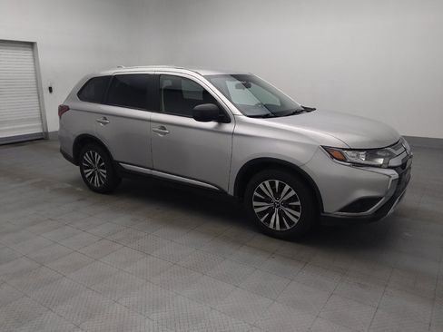 Used 2019 Mitsubishi Outlander ES FWD image 11