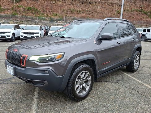 Certified 2020 Jeep Cherokee Trailhawk w/ Cold Weather Group image 3