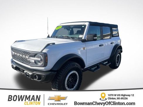 Used 2022 Ford Bronco Badlands image 1