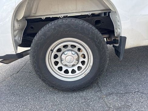 Used 2024 Chevrolet Silverado 1500 W/T w/ WT Value Package image 10