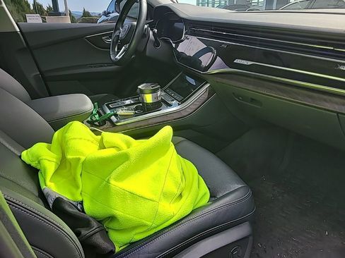 Used 2020 Audi Q8 Premium Plus w/ Premium Plus Package image 12