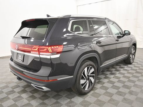 Used 2025 Volkswagen Atlas SEL image 8